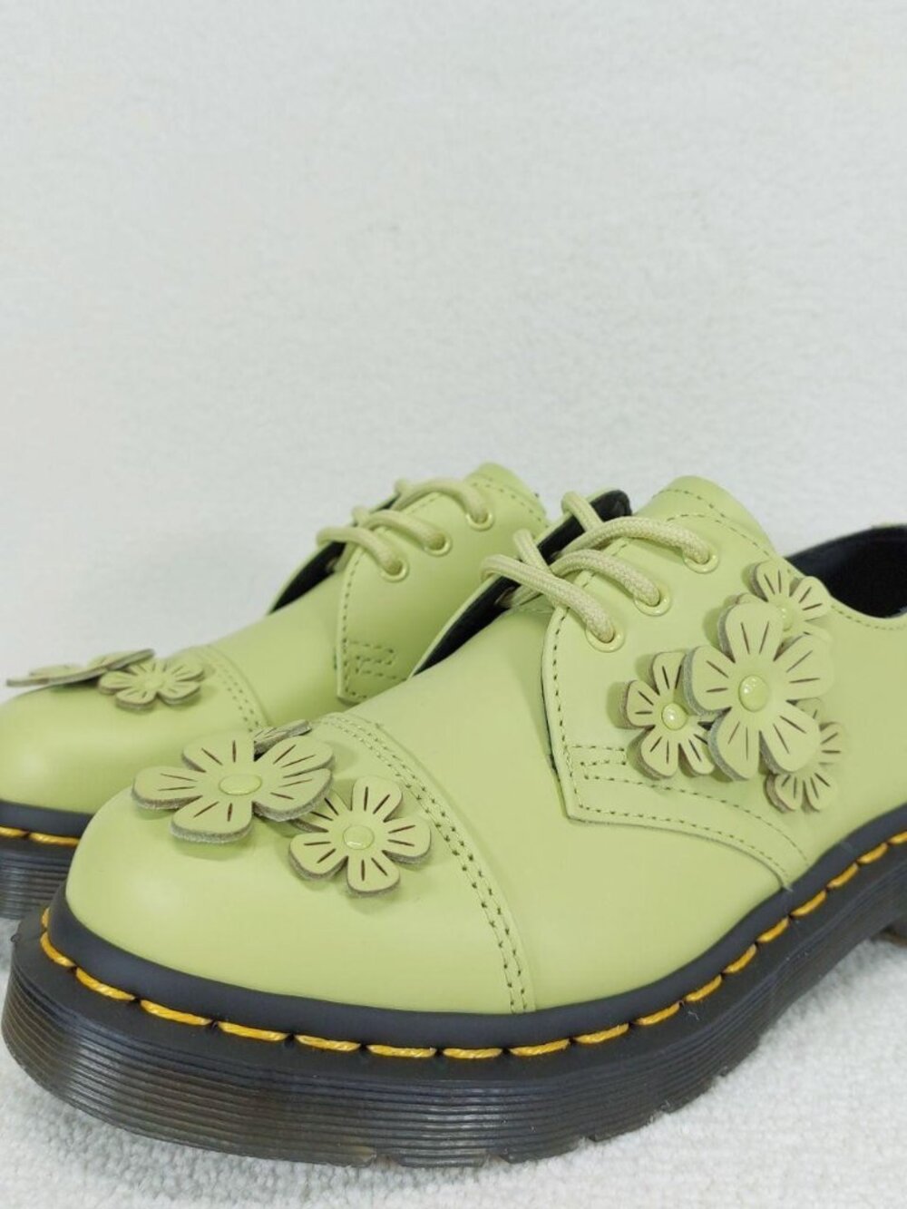 New! Doc Martens 1461 Flower Appliques Oxford Shoes Womens 5, Lime Green Leather